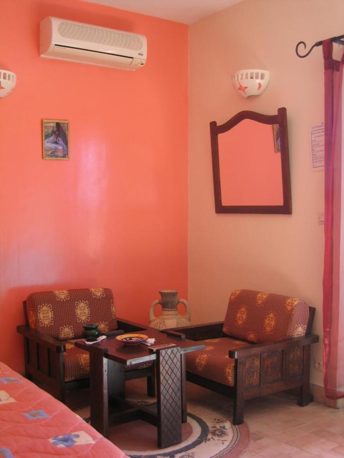 Les Tourmalines Bed and Breakfast Afeggou Buitenkant foto