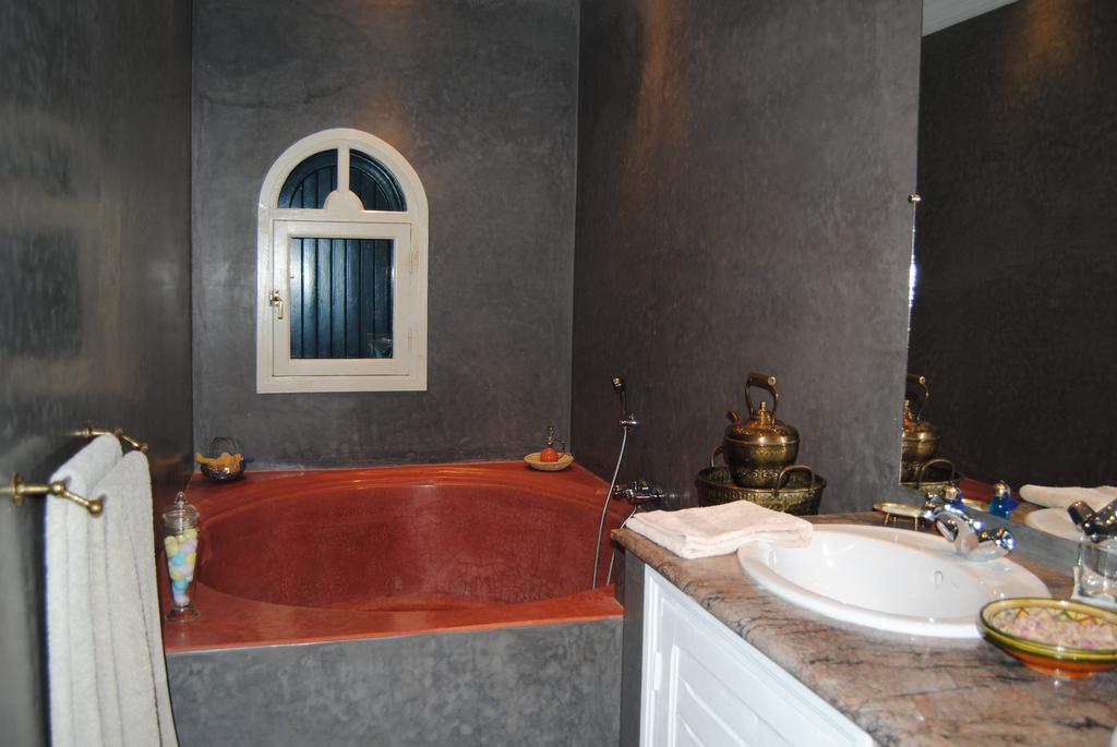 Les Tourmalines Bed and Breakfast Afeggou Buitenkant foto